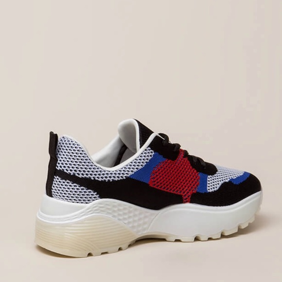 🌺HP🌺 Colorblock Sneakers - Picture 7 of 8